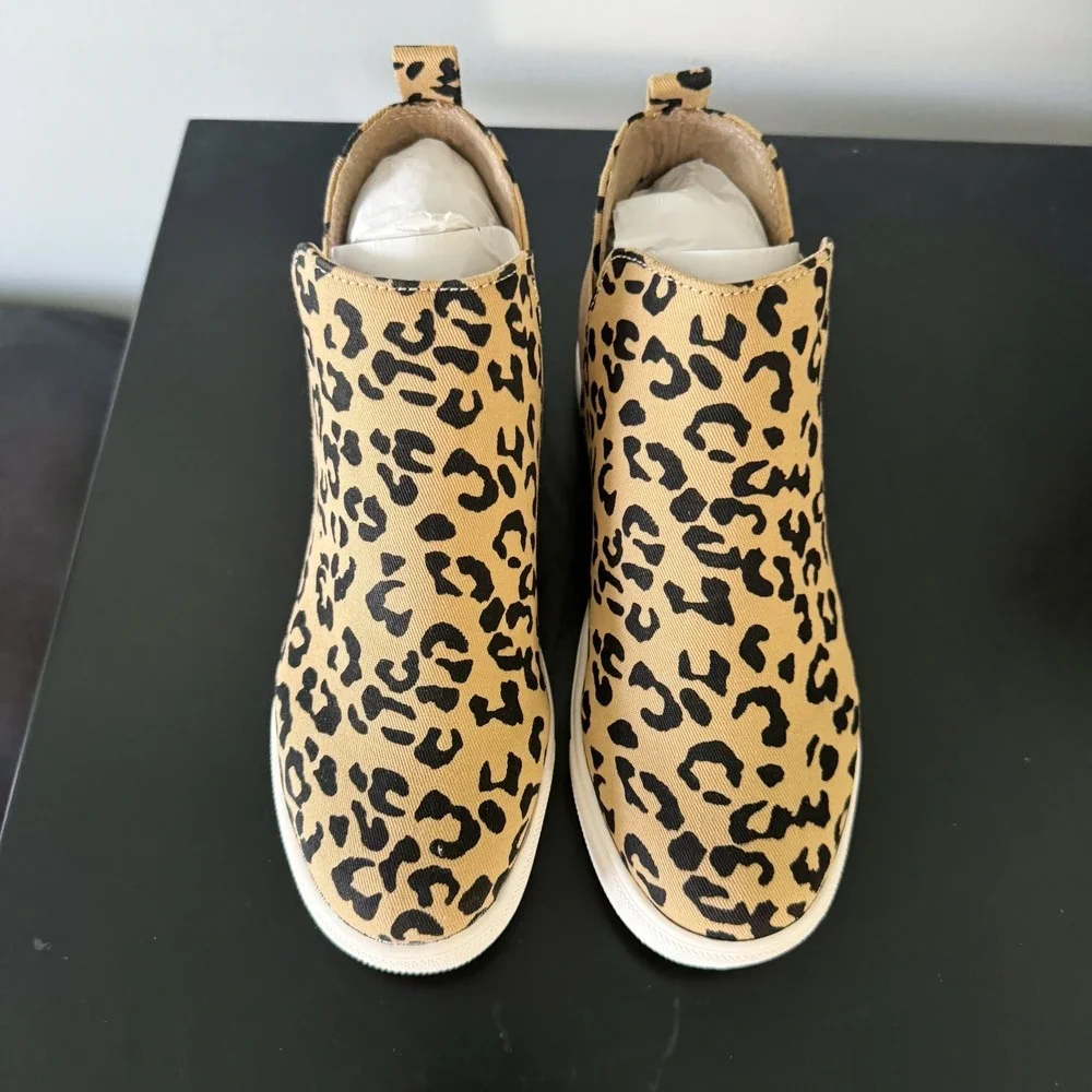 Soda Diana-G Leopard Print Hidden Wedge Sneakers Tan sz 6.5 NEW NIB Streetwear